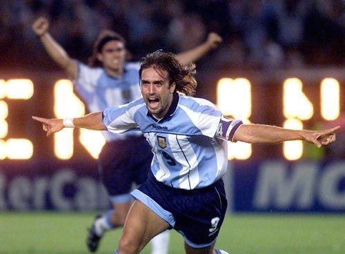 加入河畔  扫一扫,用微信登录  x 巴蒂斯图塔 batistuta 1969