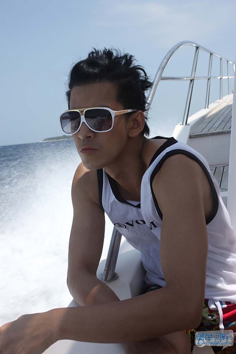 陈晓东最新写真曝光 回归变身魅力熟男