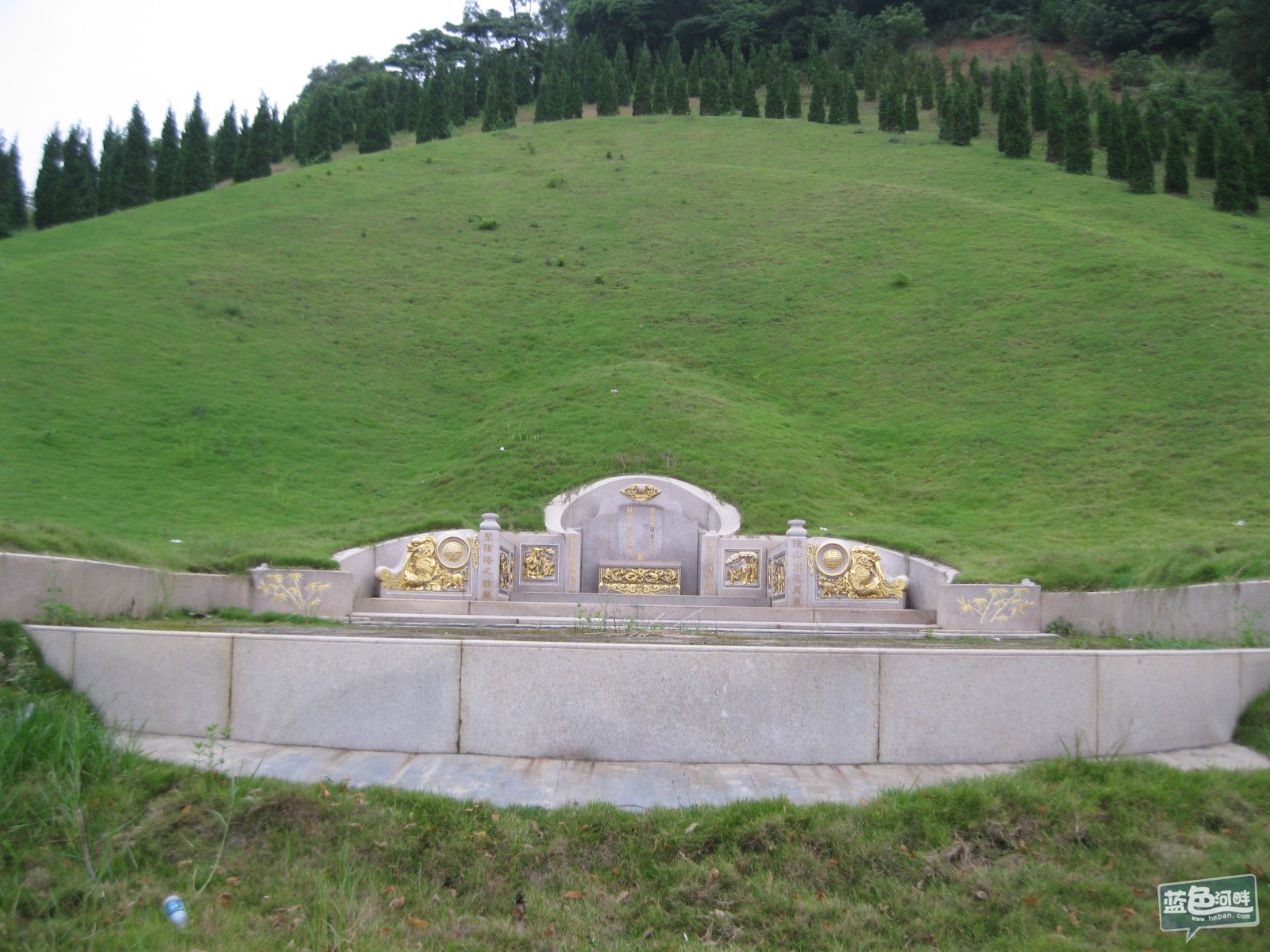 广东的坟墓样式图片